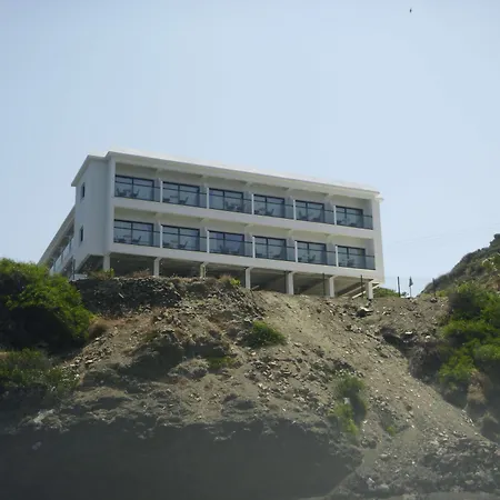 Hotel E.j. Bay Kato Pyrgos