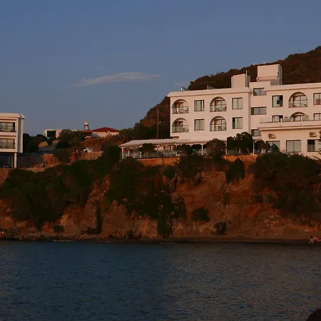 E.j. Bay Hotel 2*