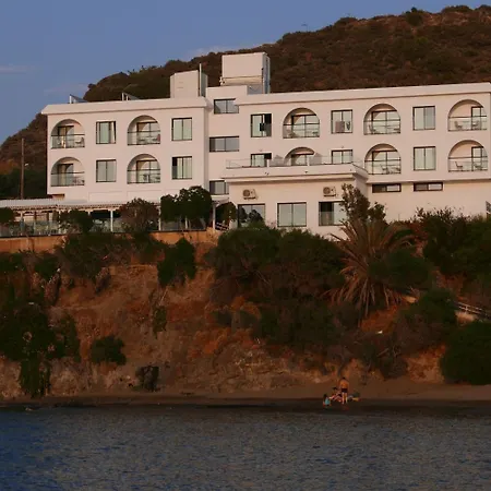 E.j. Bay Hotel Kato Pyrgos