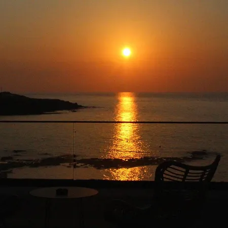 Hotel E.j. Bay Kato Pyrgos