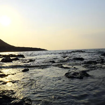 E.j. Bay Kato Pyrgos