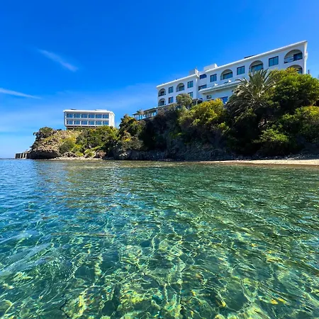 E.j. Bay Hotel