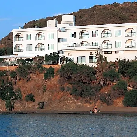 Hotel E.j. Bay Kato Pyrgos