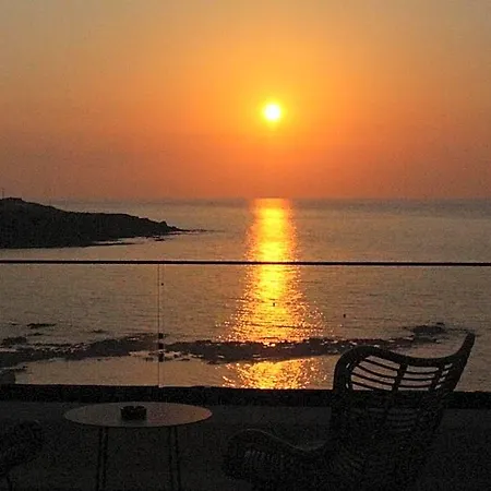 Hotel E.j. Bay Kato Pyrgos