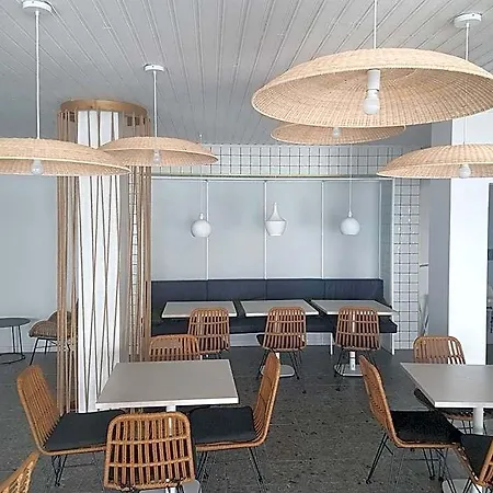 Hotel E.j. Bay Kato Pyrgos