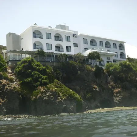 Hotel E.j. Bay 2*